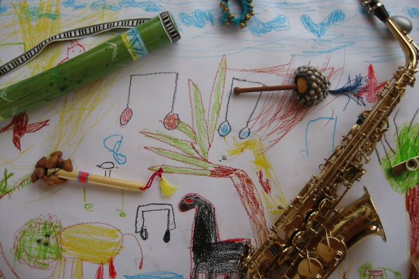 creatieve tekening van instrumenten